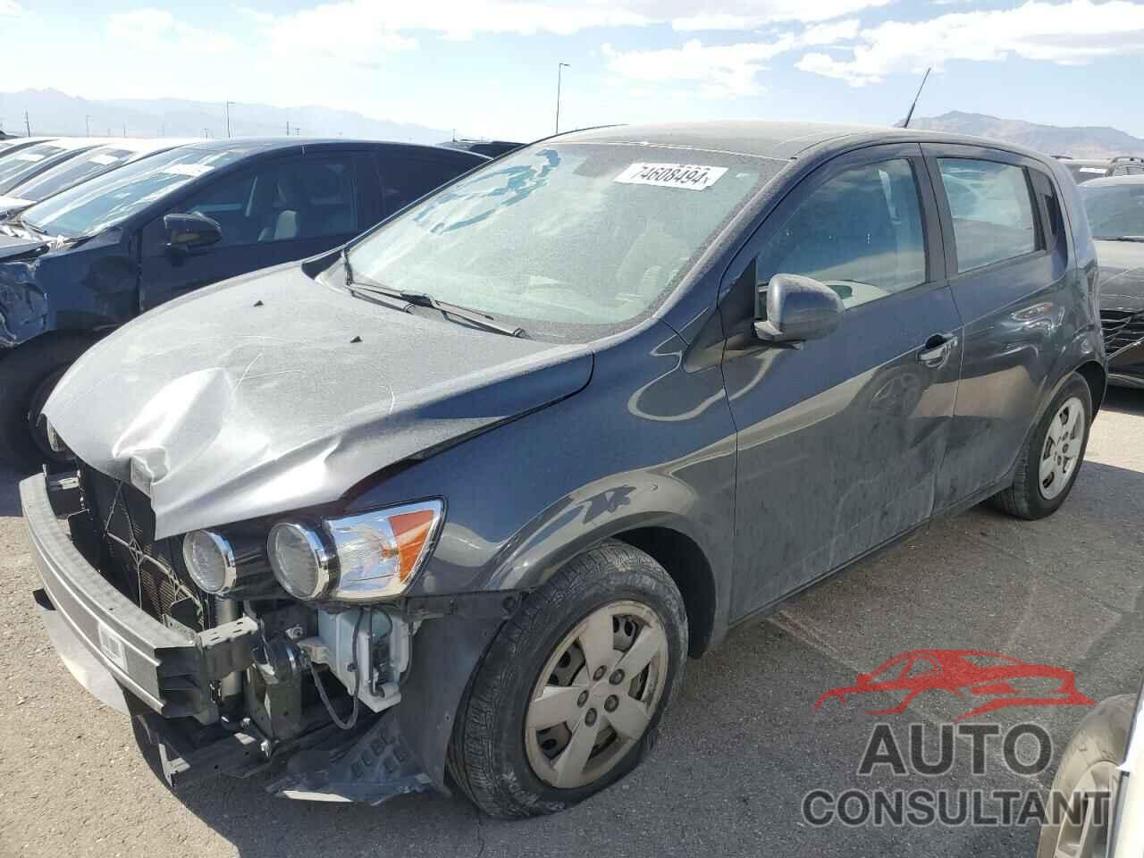 CHEVROLET SONIC 2013 - 1G1JA6SH6D4122635