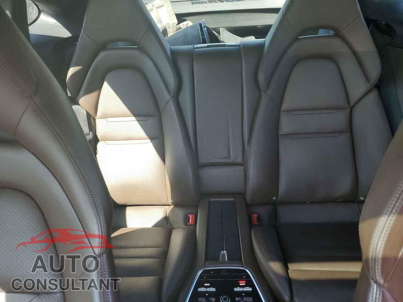 PORSCHE PANAMERA 2017 - WP0AB2A72HL120821