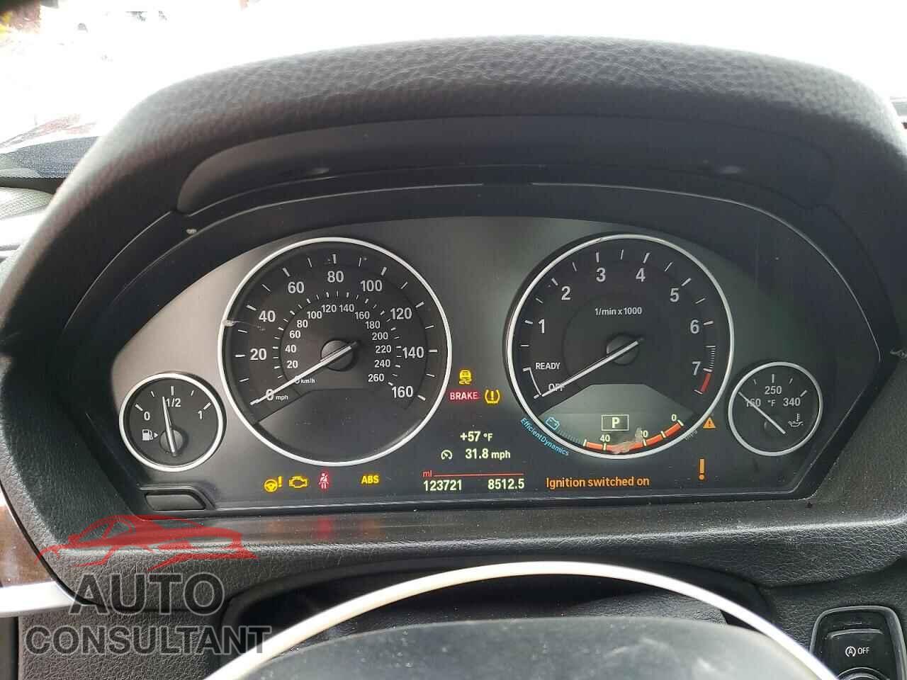 BMW 3 SERIES 2015 - WBA3C3C53FK201155