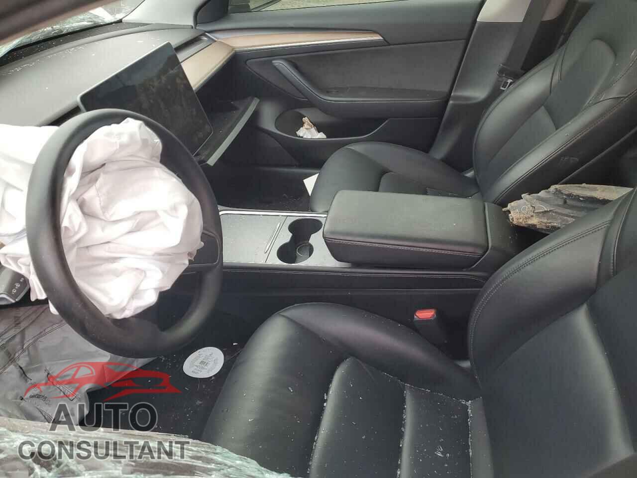 TESLA MODEL 3 2021 - 5YJ3E1EAXMF094112