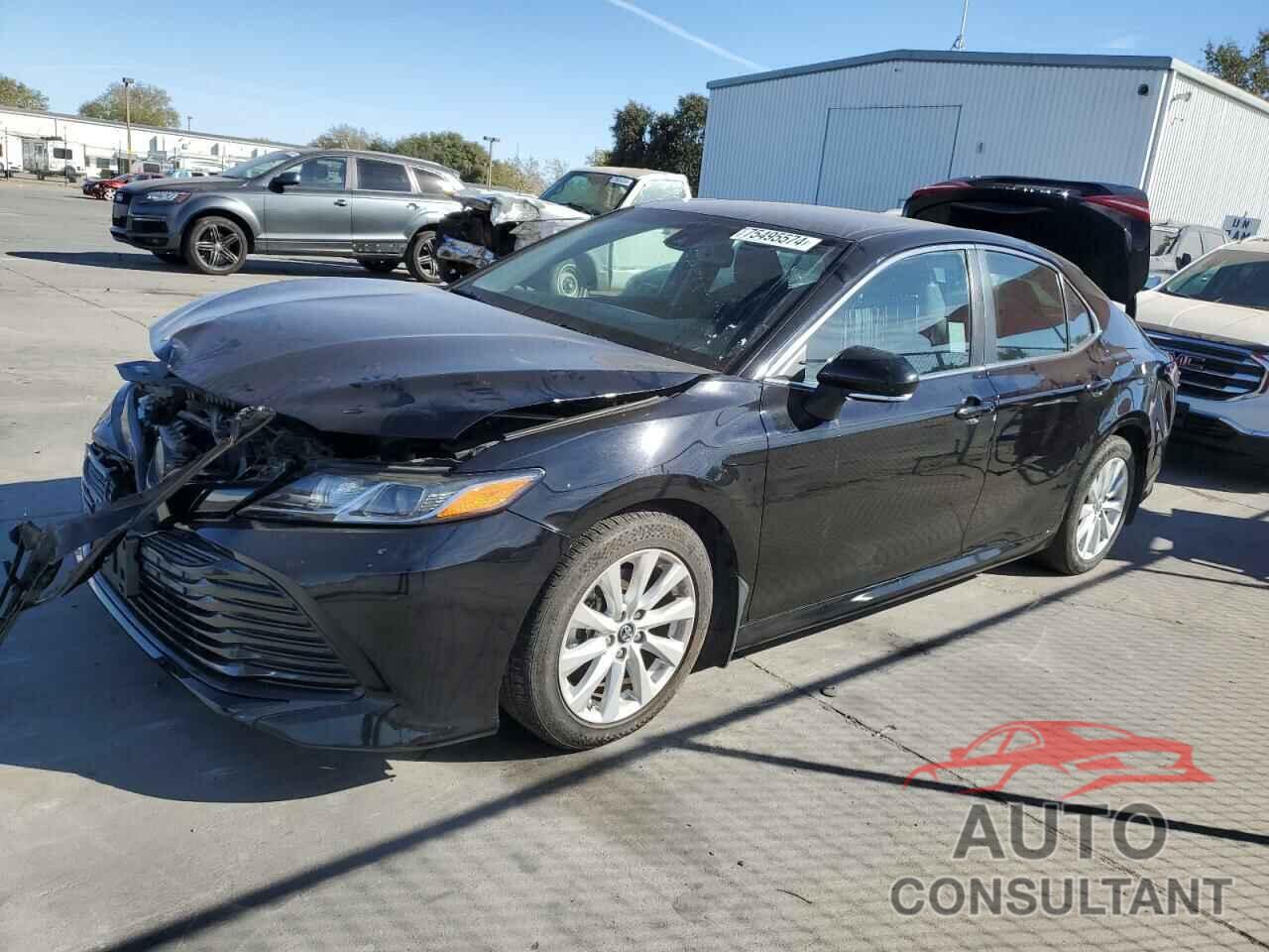 TOYOTA CAMRY 2018 - 4T1B11HK6JU106136