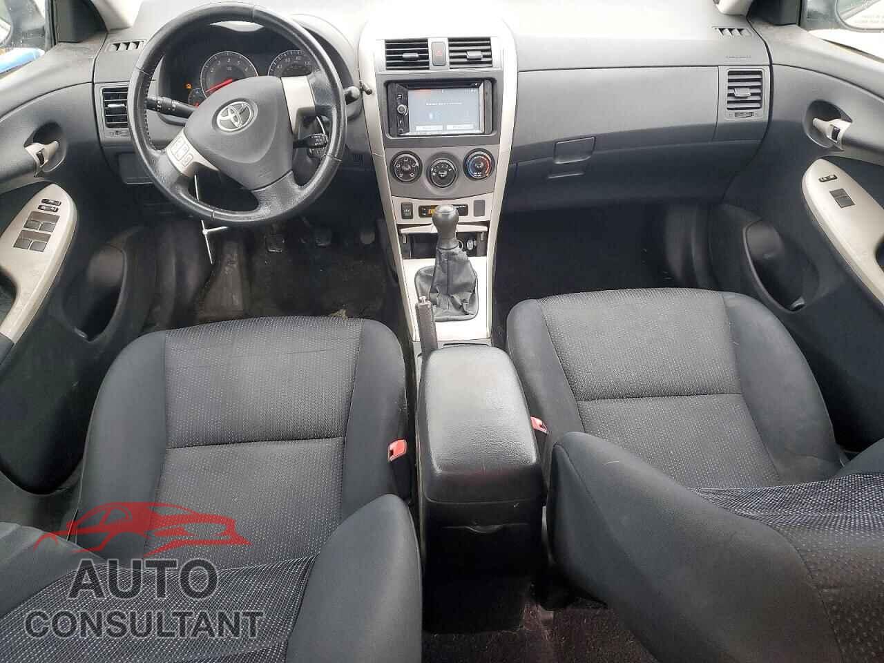 TOYOTA COROLLA 2010 - 2T1BU4EEXAC424950