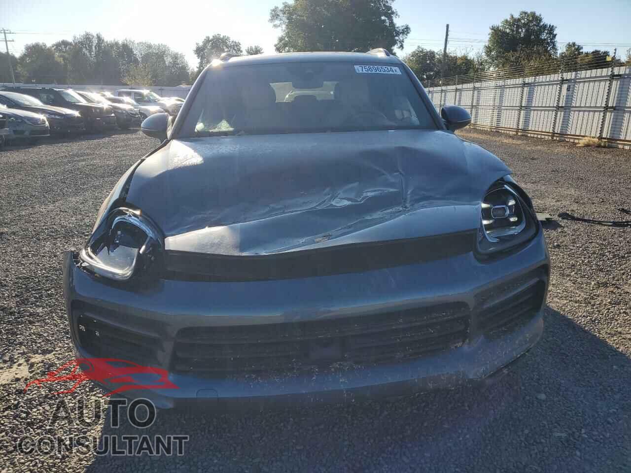 PORSCHE CAYENNE 2019 - WP1AA2AY7KDA00752