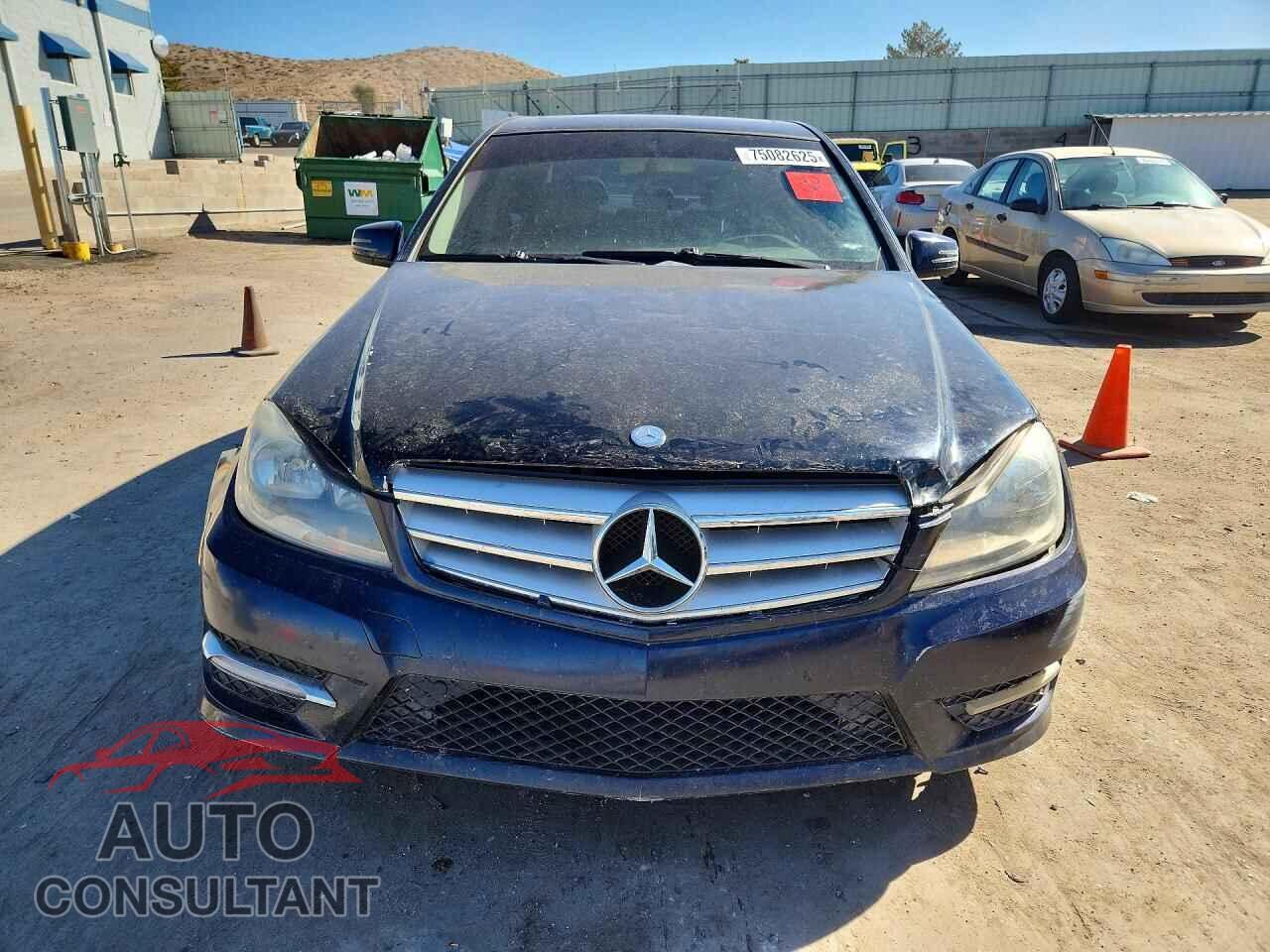 MERCEDES-BENZ C-CLASS 2012 - WDDGF8BB5CR236224