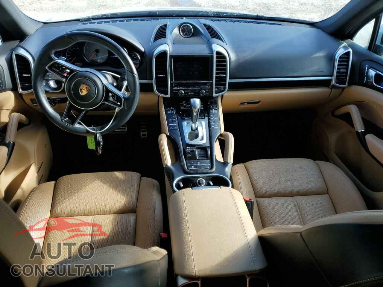 PORSCHE CAYENNE 2016 - WP1AB2A25GLA93213