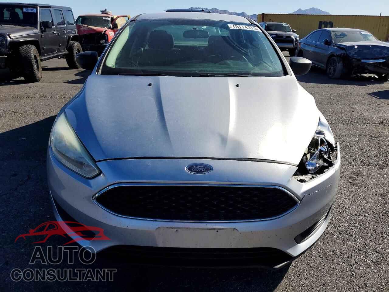 FORD FOCUS 2016 - 1FADP3E24GL246489