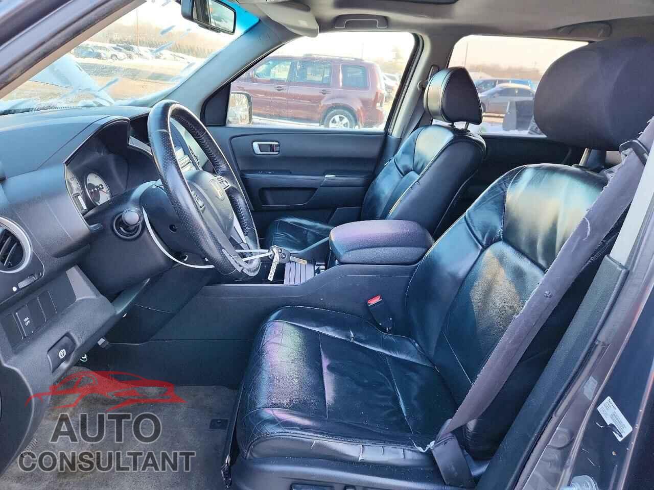 HONDA PILOT 2011 - 5FNYF4H55BB107106