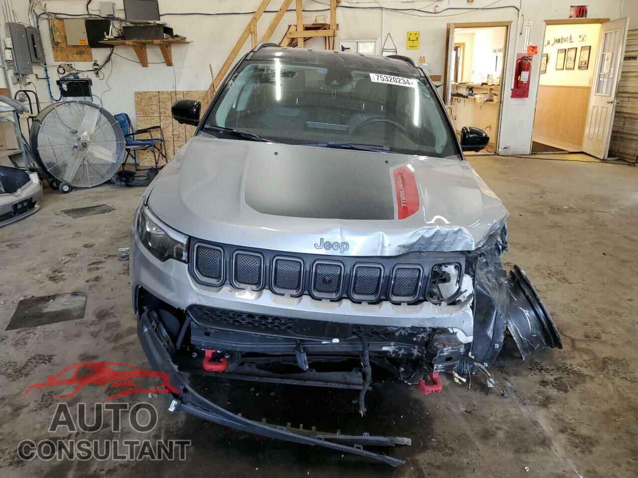 JEEP COMPASS 2022 - 3C4NJDDB4NT201044