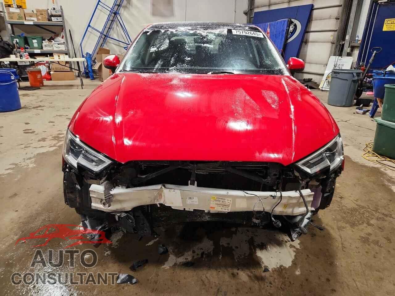 AUDI A3 2019 - WAUAUGFF0K1021373