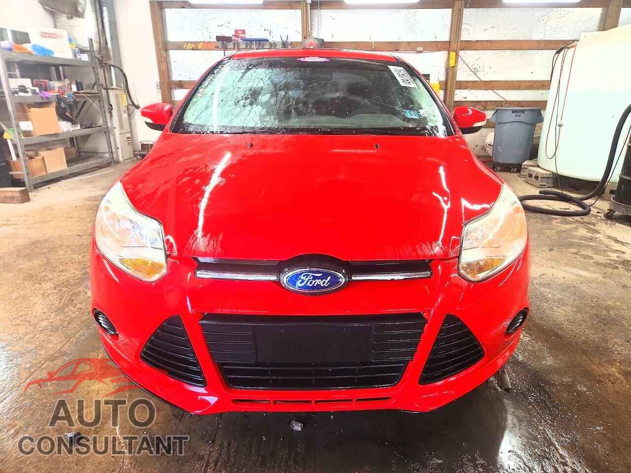 FORD FOCUS 2014 - 1FADP3F22EL317507