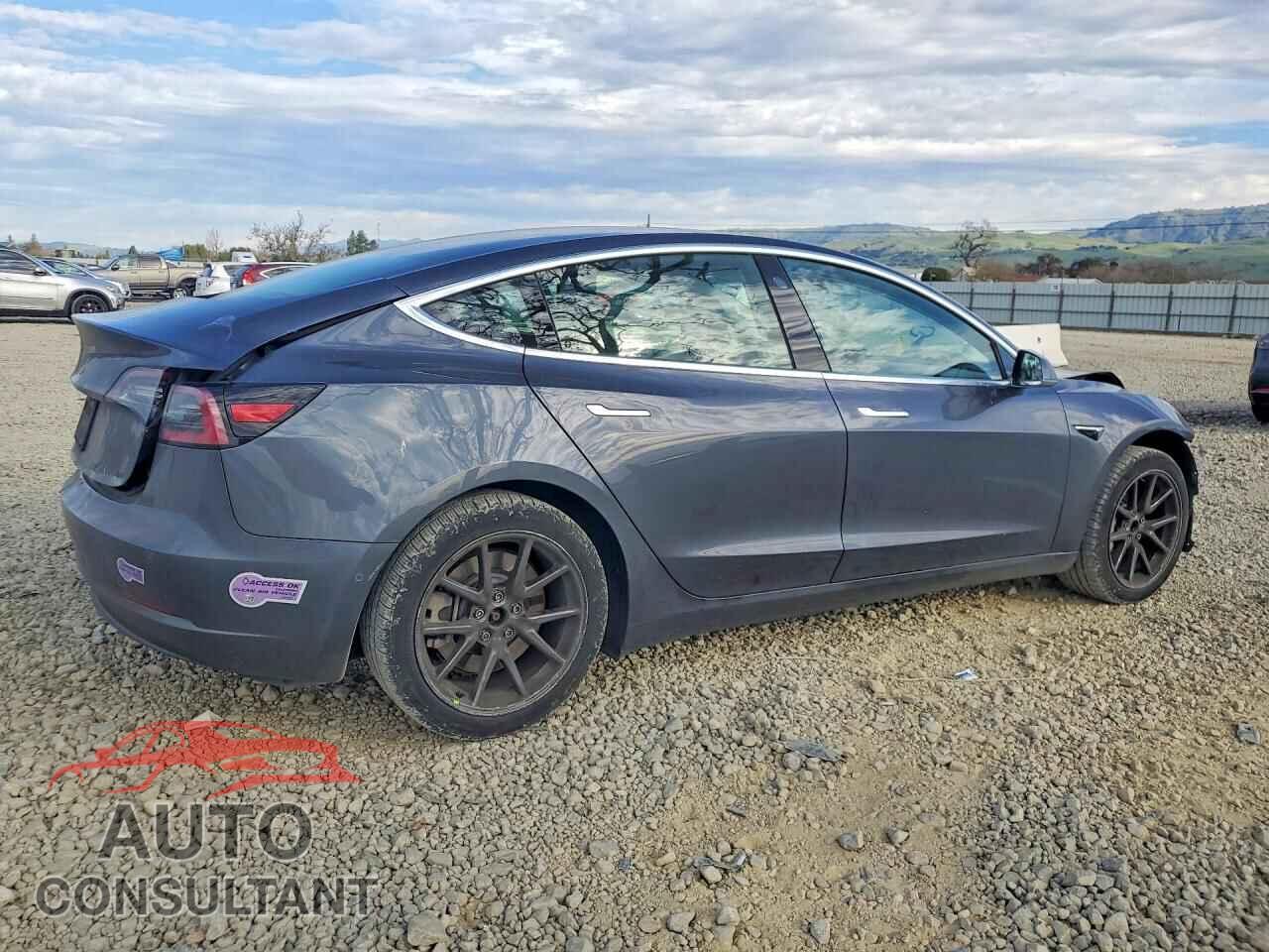 TESLA MODEL 3 2019 - 5YJ3E1EAXKF400142