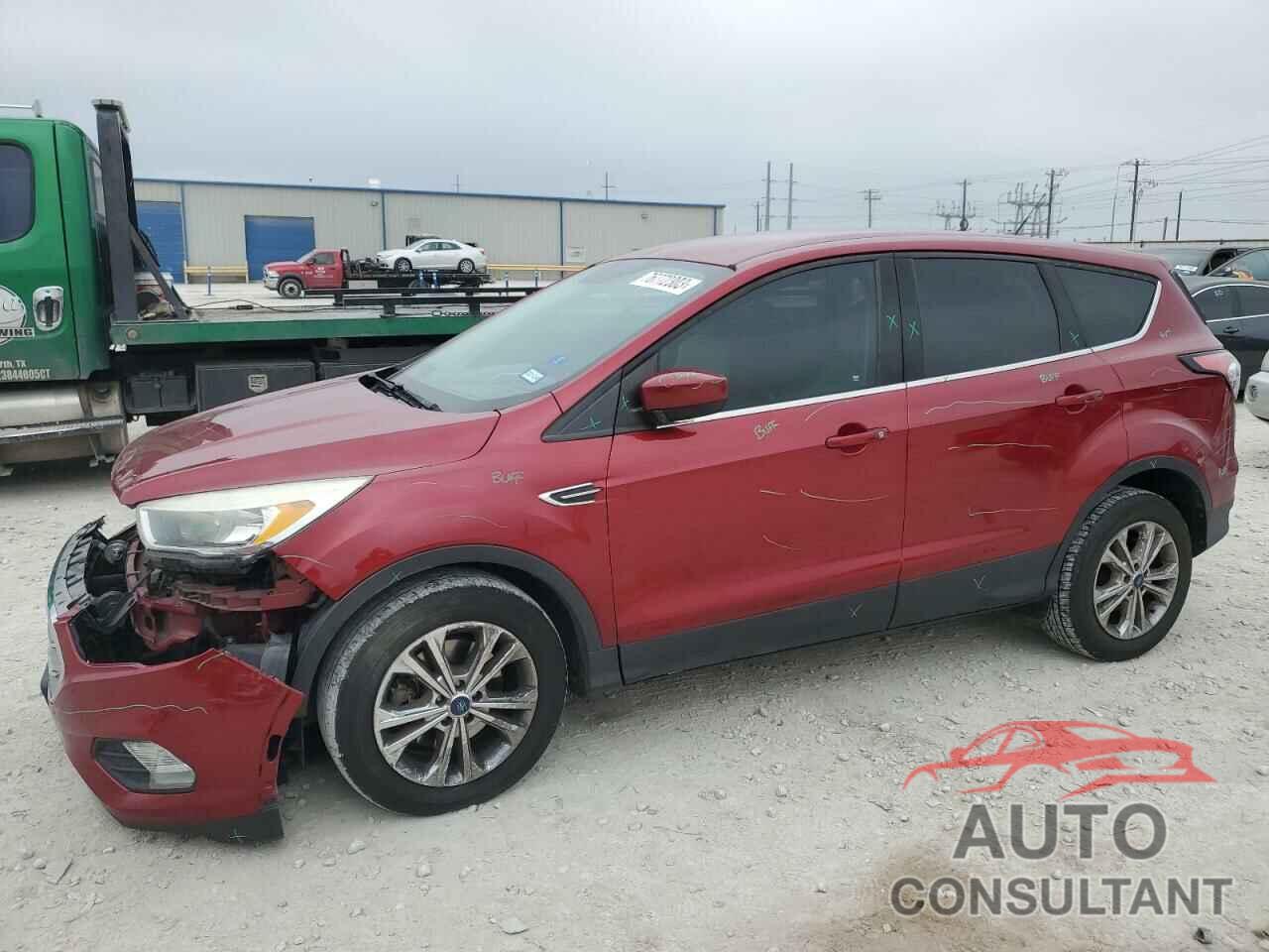 FORD ESCAPE 2017 - 1FMCU0G96HUD84615