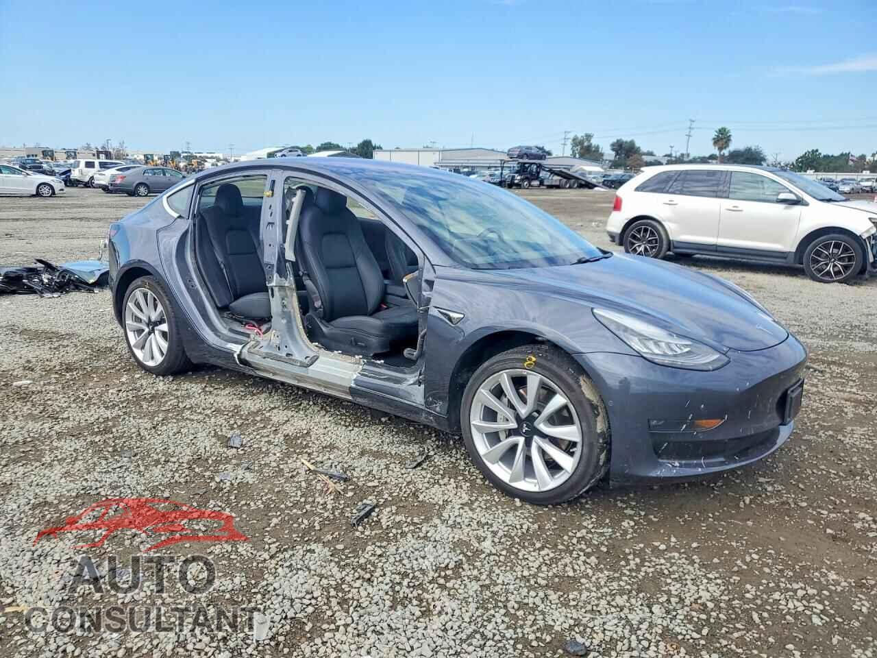 TESLA MODEL 3 2018 - 5YJ3E1EA9JF024127