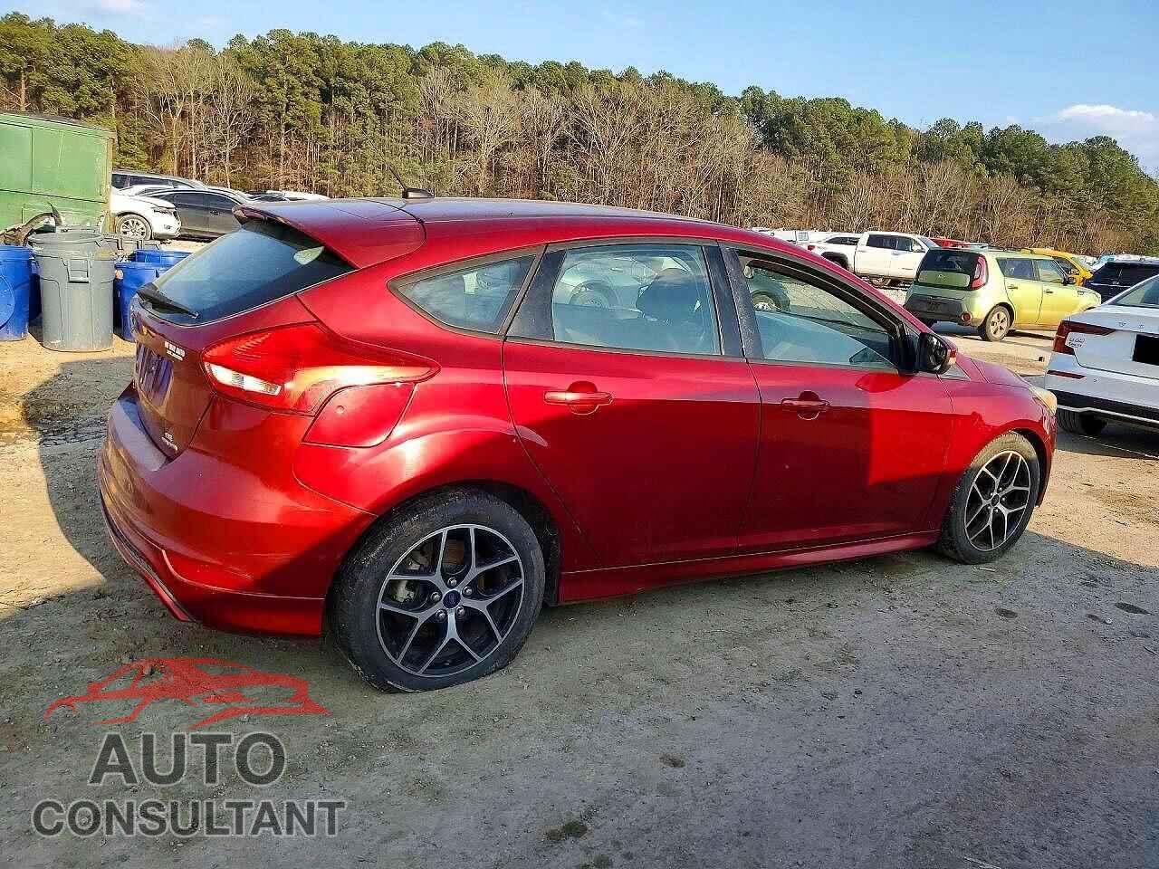 FORD FOCUS 2015 - 1FADP3K29FL273237