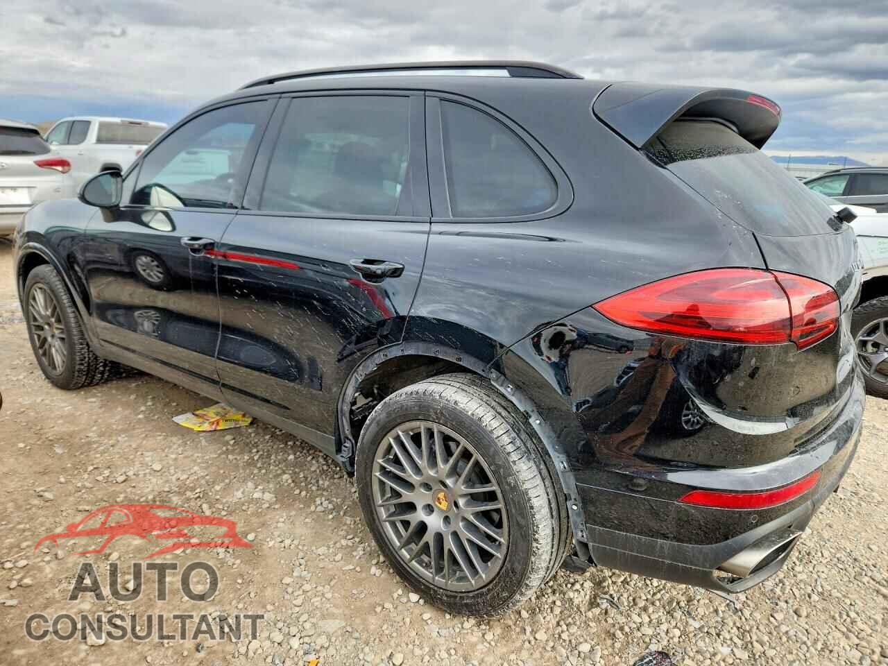 PORSCHE CAYENNE 2018 - WP1AA2A21JKA01269