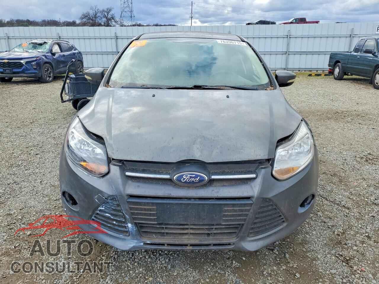 FORD FOCUS 2013 - 1FADP3F27DL243726