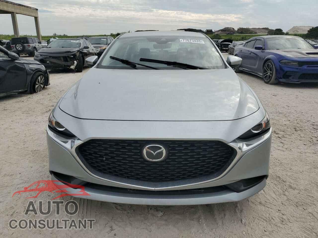 MAZDA 3 2019 - JM1BPACL2K1113428