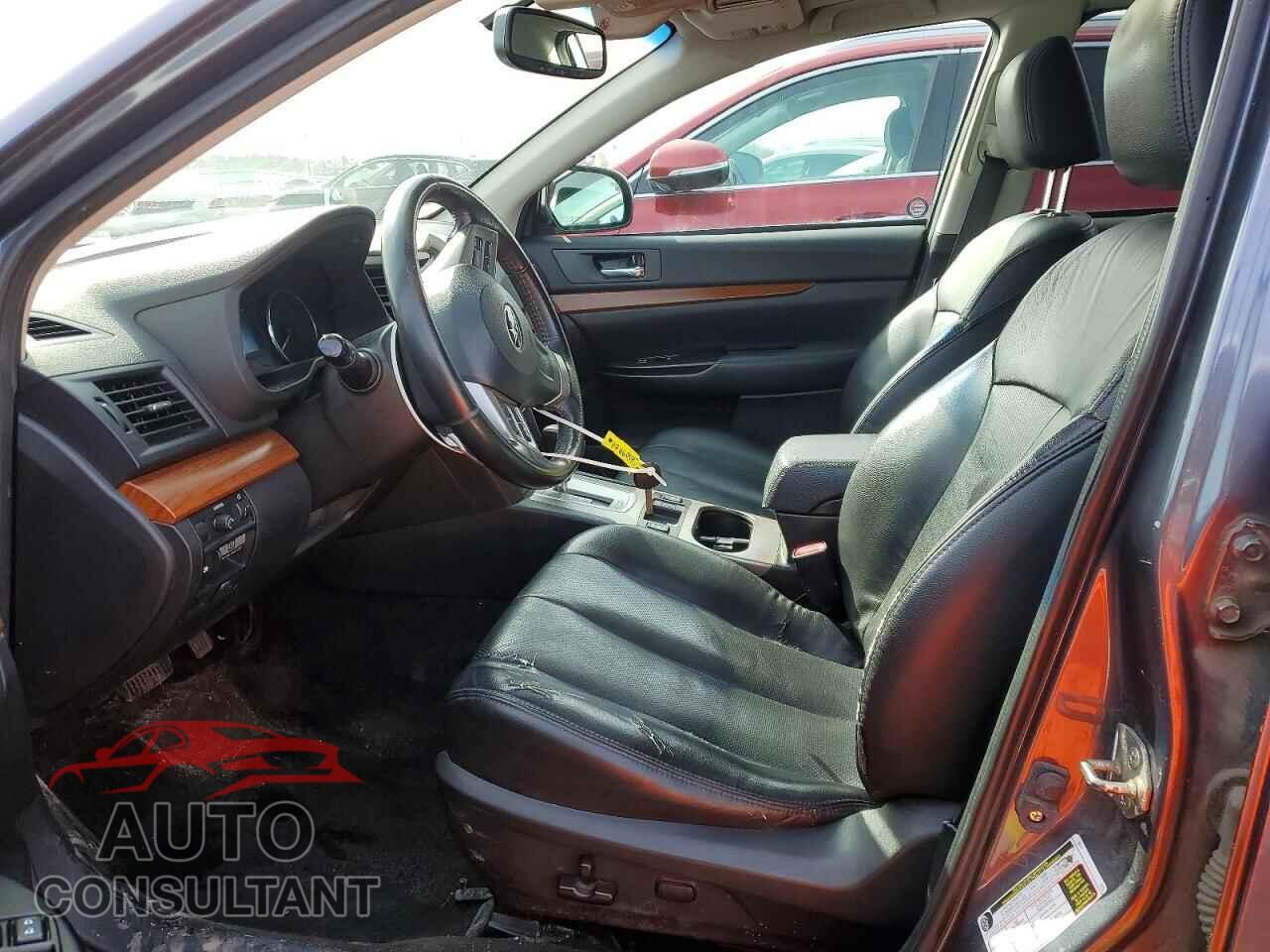 SUBARU OUTBACK 2014 - 4S4BRGNC2E3221854