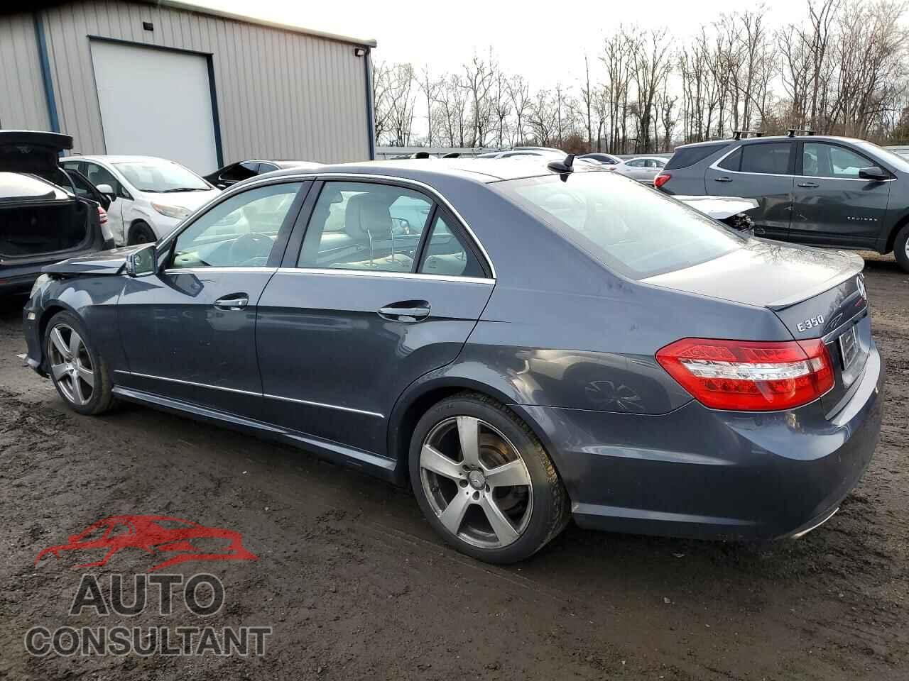 MERCEDES-BENZ E-CLASS 2011 - WDDHF8HB4BA330216