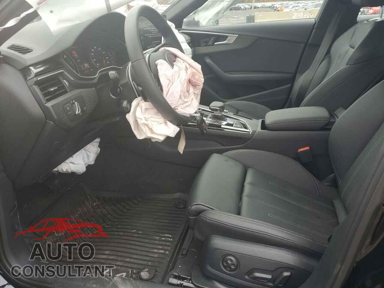AUDI A4 2023 - WAUDAAF40PN023657
