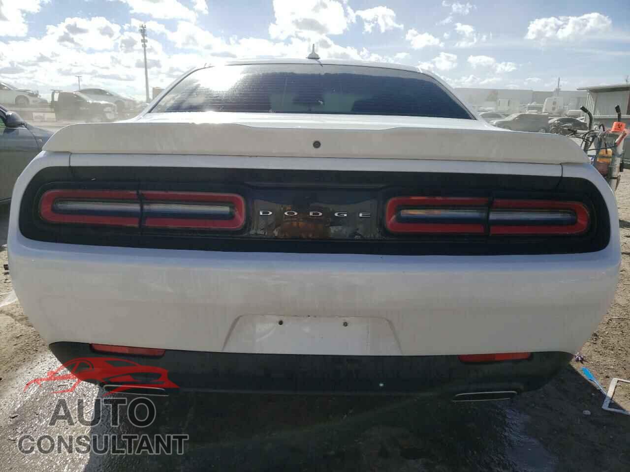 DODGE CHALLENGER 2018 - 2C3CDZAG0JH333933
