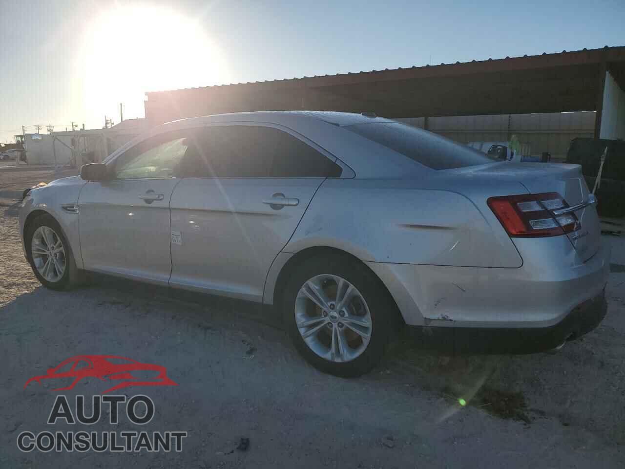 FORD TAURUS 2017 - 1FAHP2D95HG110764