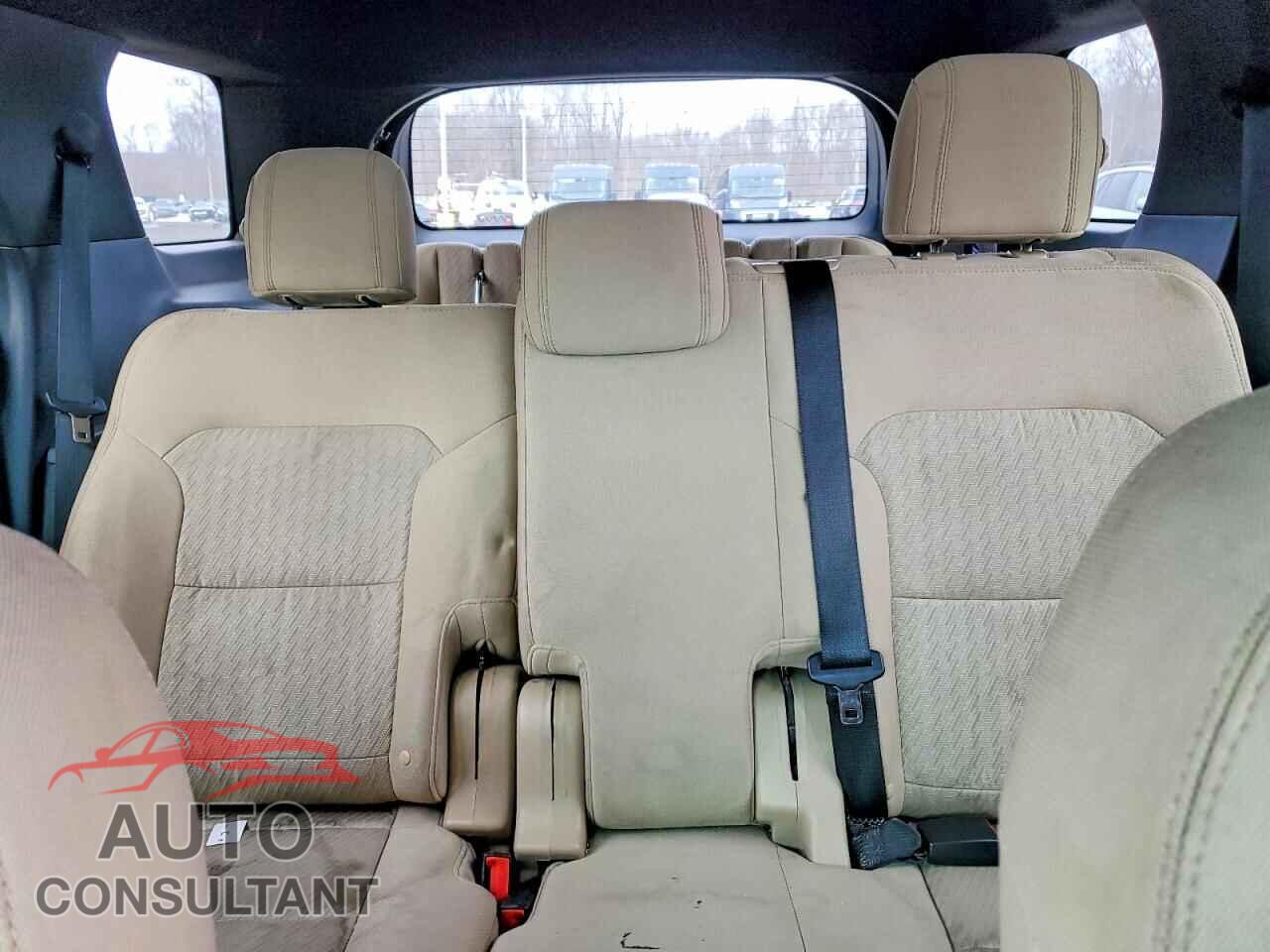 FORD EXPLORER 2016 - 1FM5K8B80GGB00131