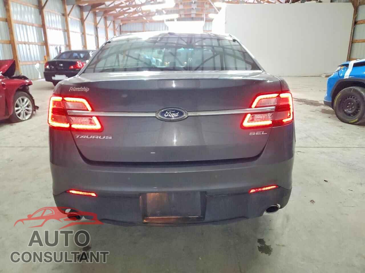 FORD TAURUS 2015 - 1FAHP2E86FG183788
