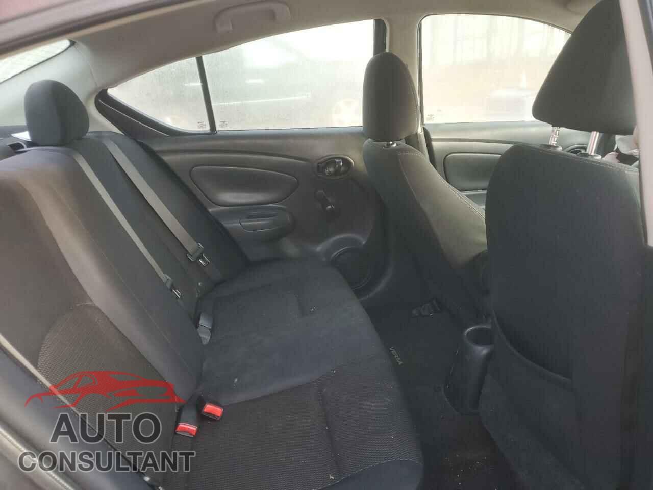 NISSAN VERSA 2017 - 3N1CN7AP3HL903263