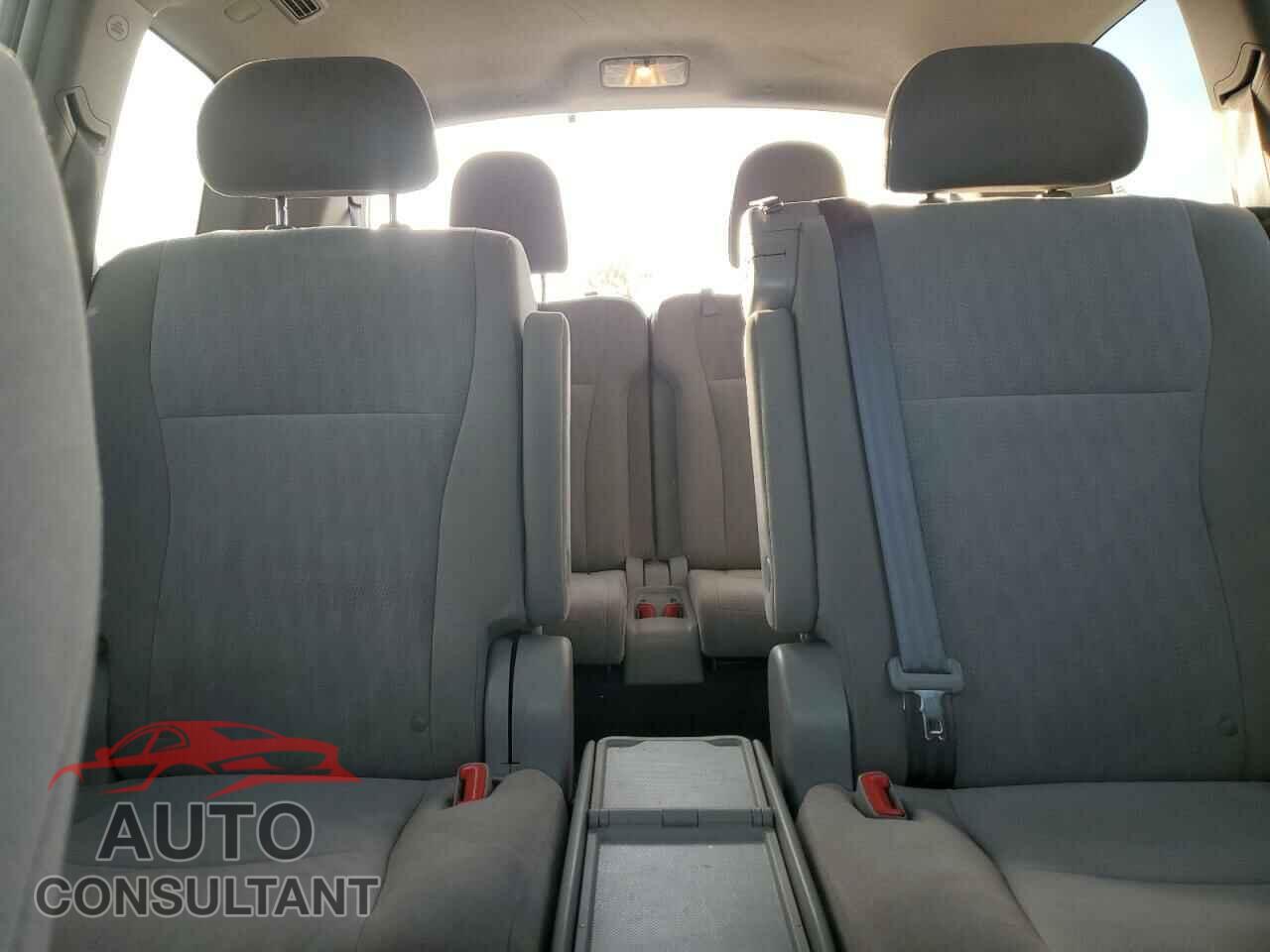 TOYOTA HIGHLANDER 2012 - 5TDBK3EH5CS149833