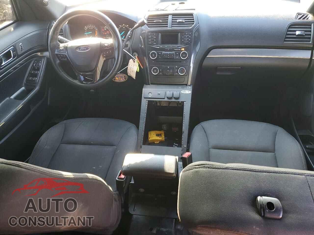 FORD EXPLORER 2018 - 1FM5K8AR6JGB92198