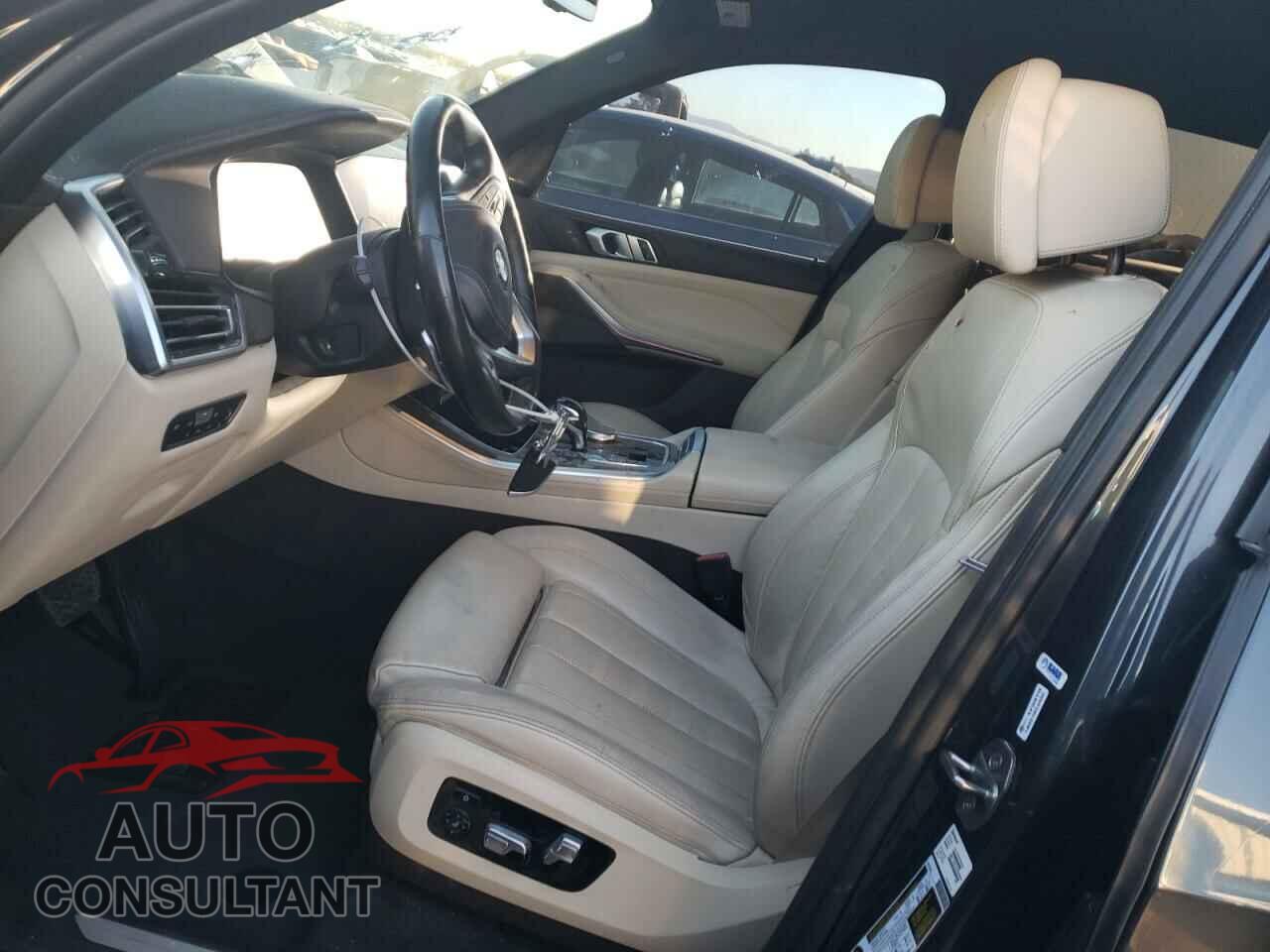 BMW X5 2019 - 5UXCR6C56KLL02499