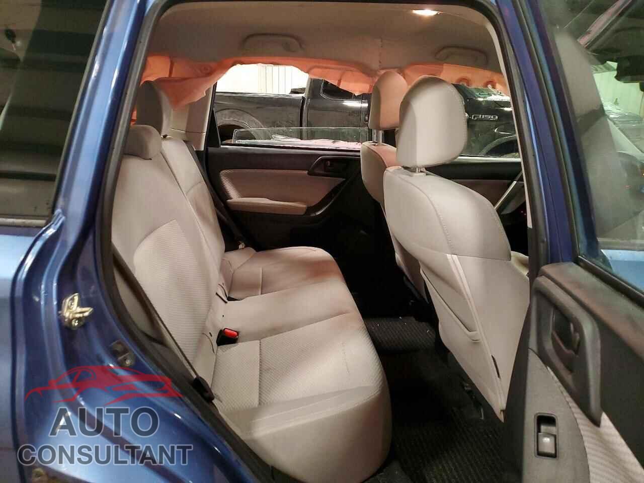 SUBARU FORESTER 2017 - JF2SJAAC0HG571576