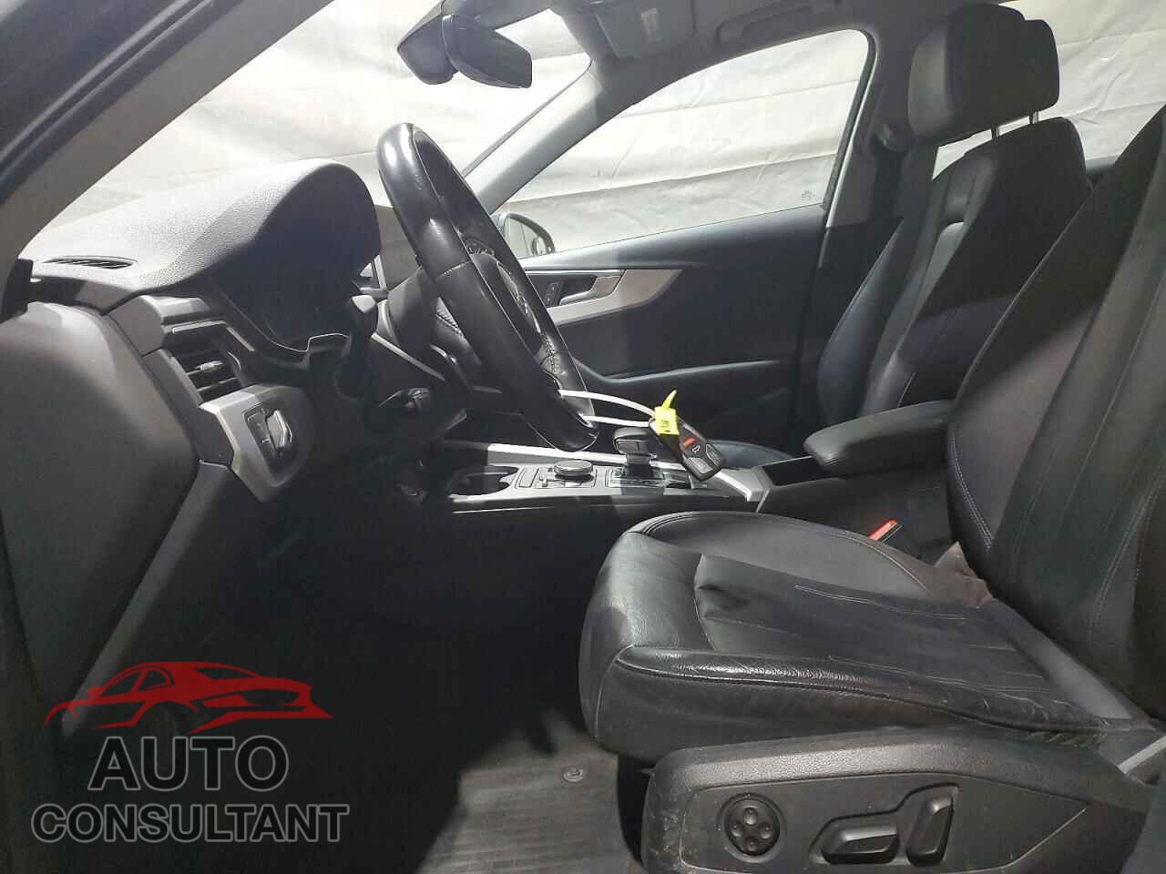 AUDI A4 2017 - WAUANAF41HN012563
