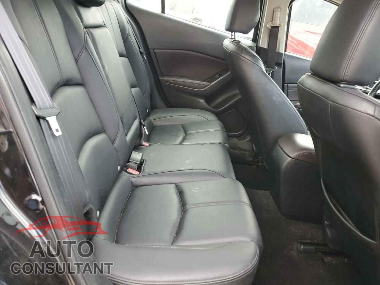 MAZDA 3 2017 - 3MZBN1V74HM120413