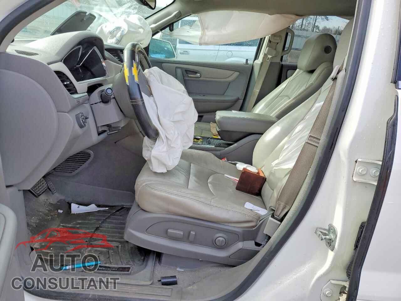 CHEVROLET TRAVERSE 2014 - 1GNKRHKD4EJ340192
