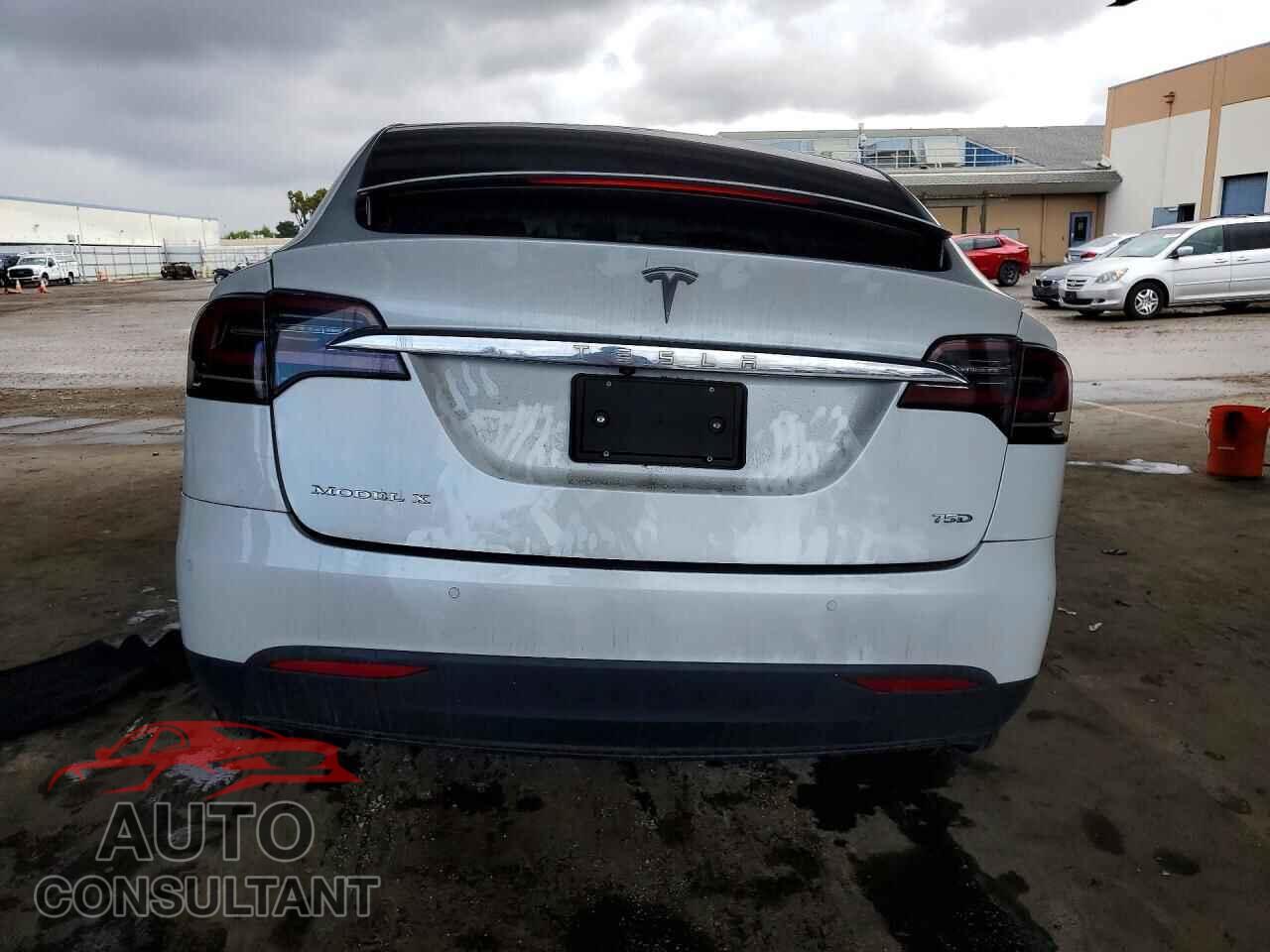 TESLA MODEL X 2017 - 5YJXCBE25HF041720