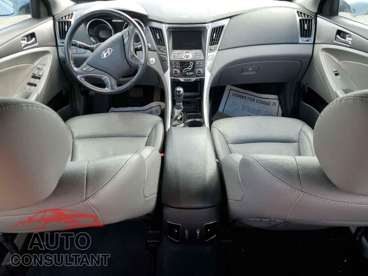 HYUNDAI SONATA 2013 - KMHEC4A41DA069443