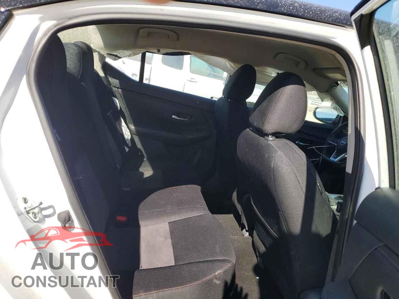 NISSAN SENTRA 2024 - 3N1AB8DV3RY247442