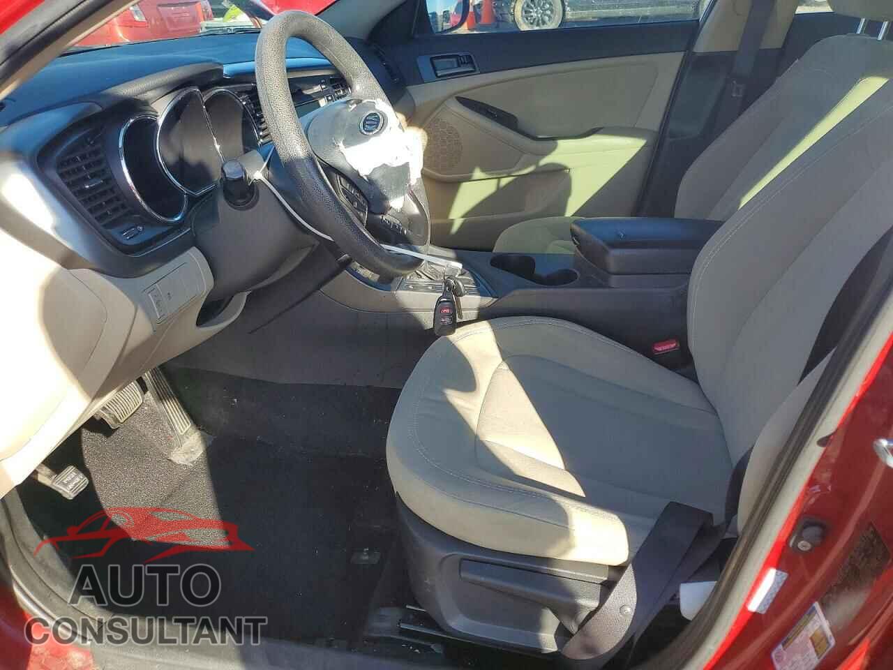 KIA OPTIMA 2011 - KNAGM4A79B5074171