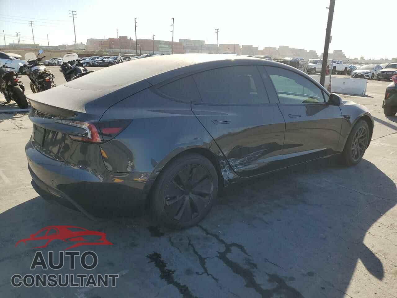 TESLA MODEL 3 2024 - 5YJ3E1EA2RF728309