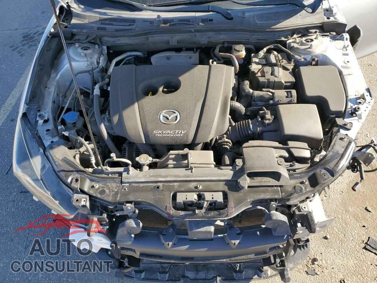 MAZDA 3 2017 - JM1BN1V73H1104574