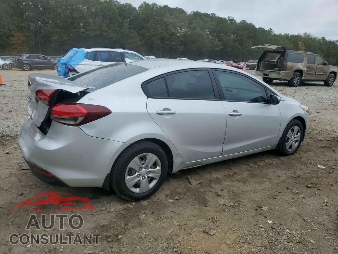 KIA FORTE 2018 - 3KPFK4A73JE262580