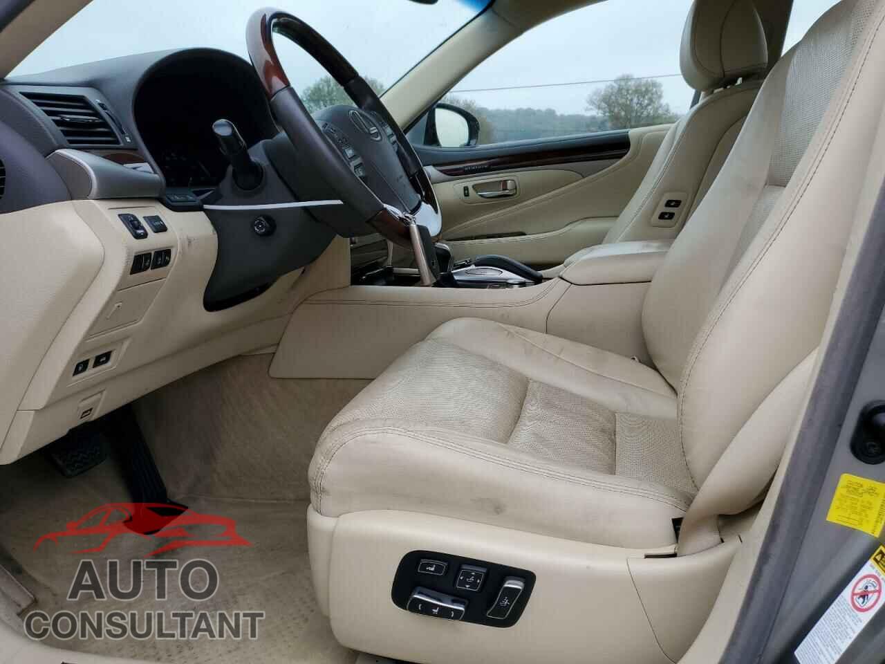 LEXUS LS460 2016 - JTHBL5EF2G5143117