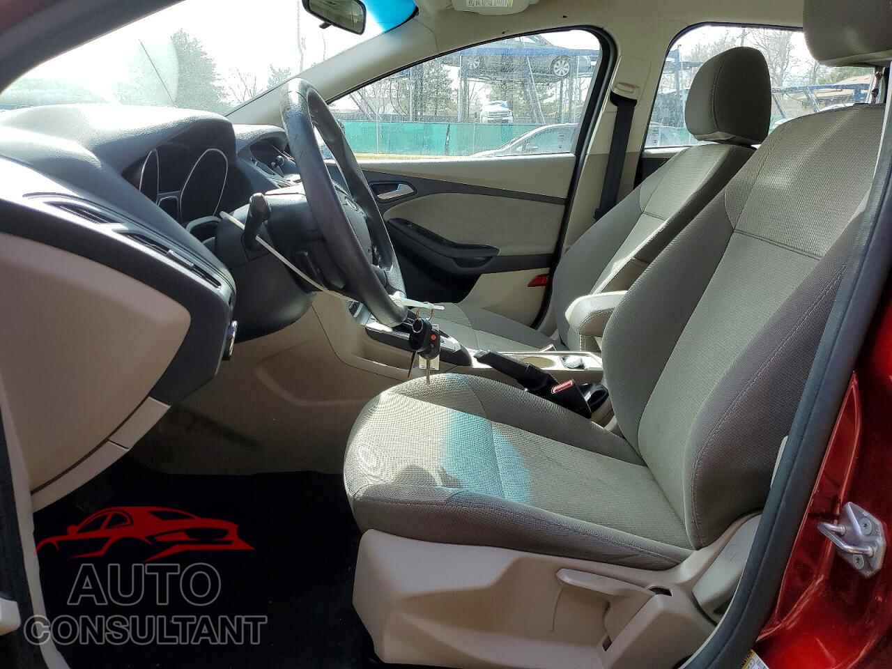 FORD FOCUS 2014 - 1FADP3F29EL372245