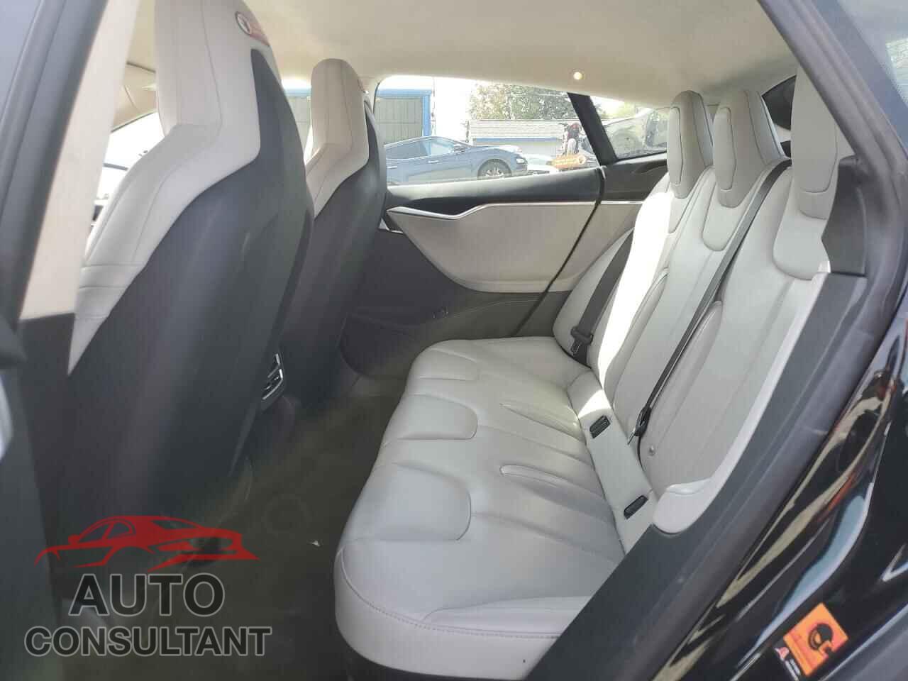 TESLA MODEL S 2015 - 5YJSA1V21FF099475