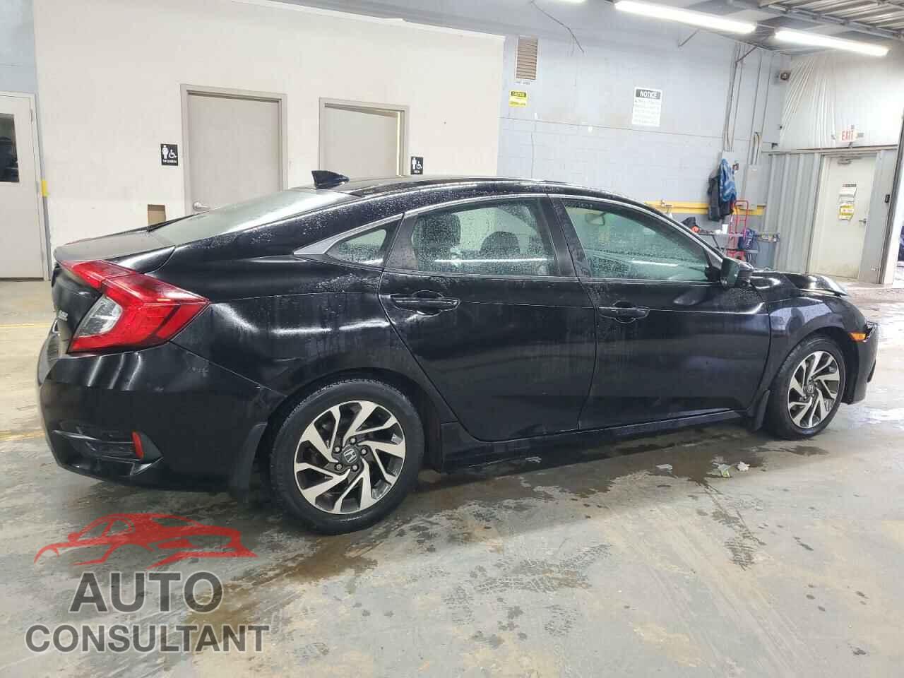 HONDA CIVIC 2017 - 19XFC2F78HE043795