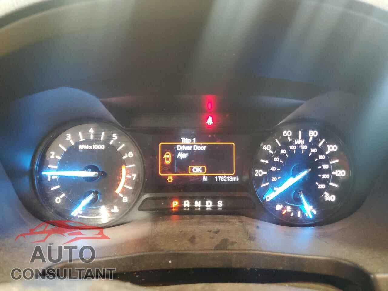 FORD EXPLORER 2017 - 1FM5K8B8XHGD36724