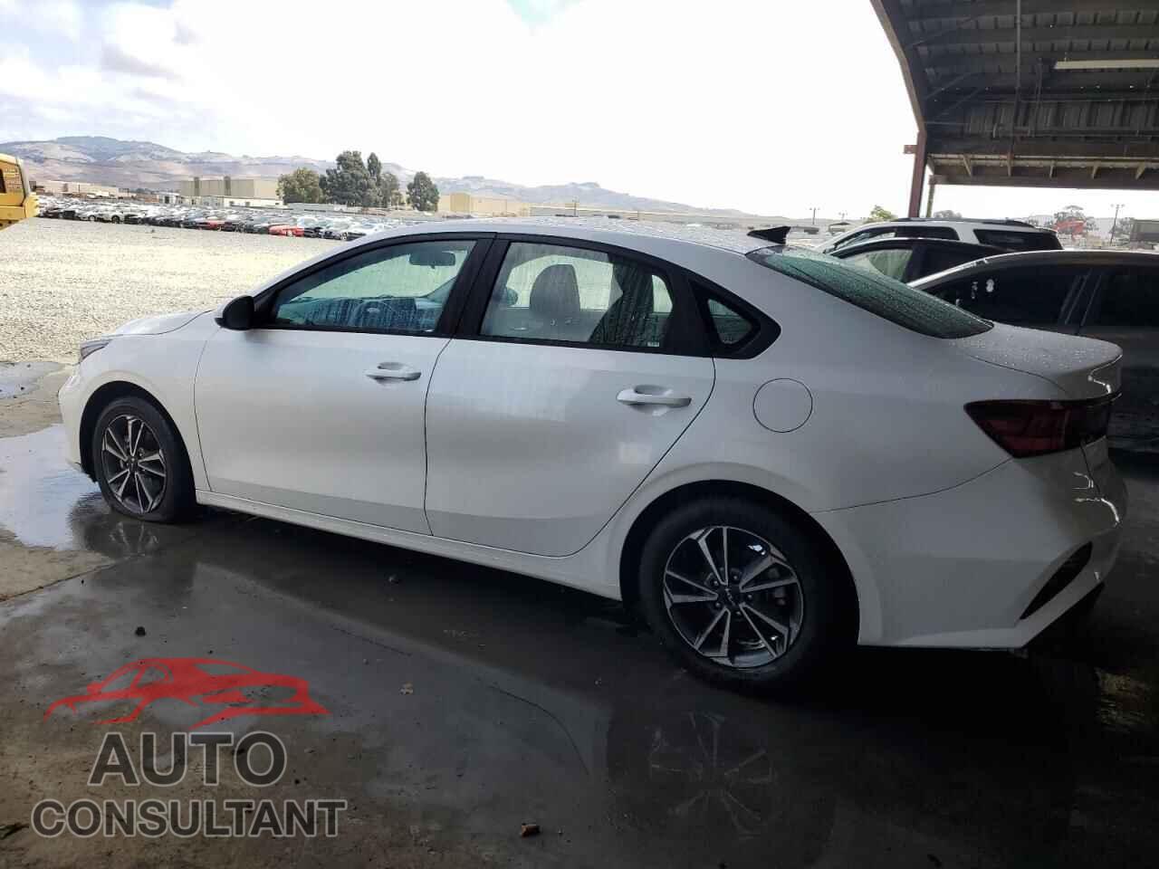 KIA FORTE 2023 - 3KPF24AD7PE607043