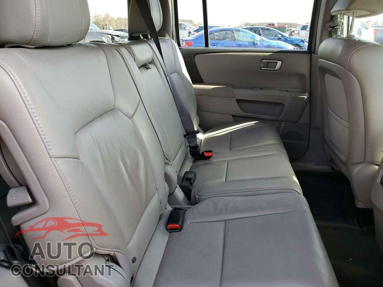 HONDA PILOT 2014 - 5FNYF3H58EB001957